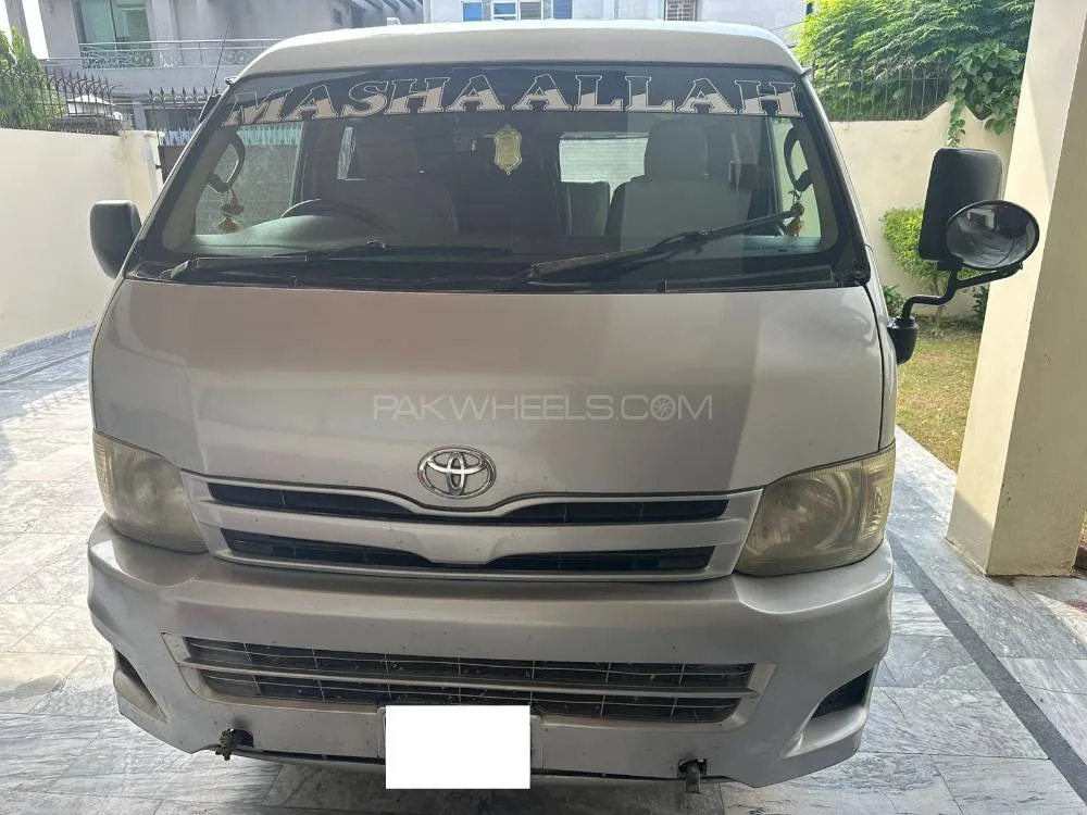 Toyota Hiace 2006 for Sale in Lahore Image-1