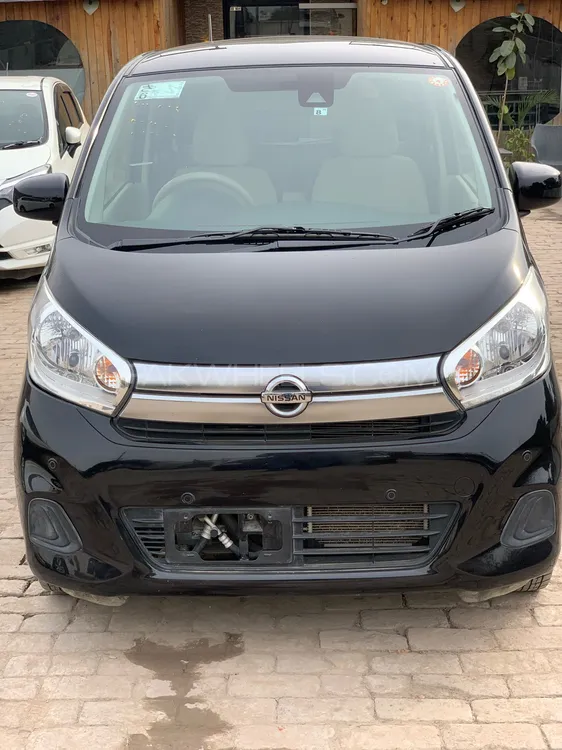نسان ڈیز 2018 for Sale in لاہور Image-1