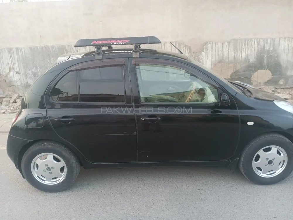 Nissan March 2006 for Sale in Karachi Image-1