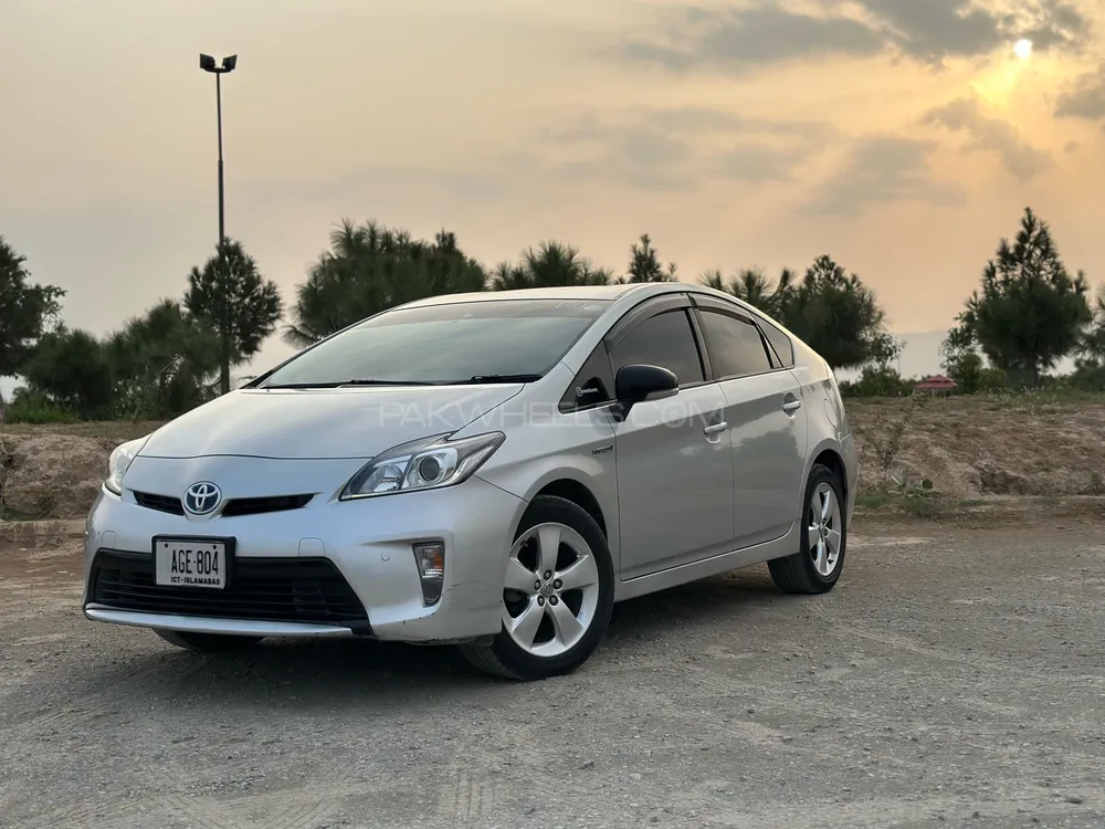Toyota Prius 2014 for Sale in Peshawar Image-1