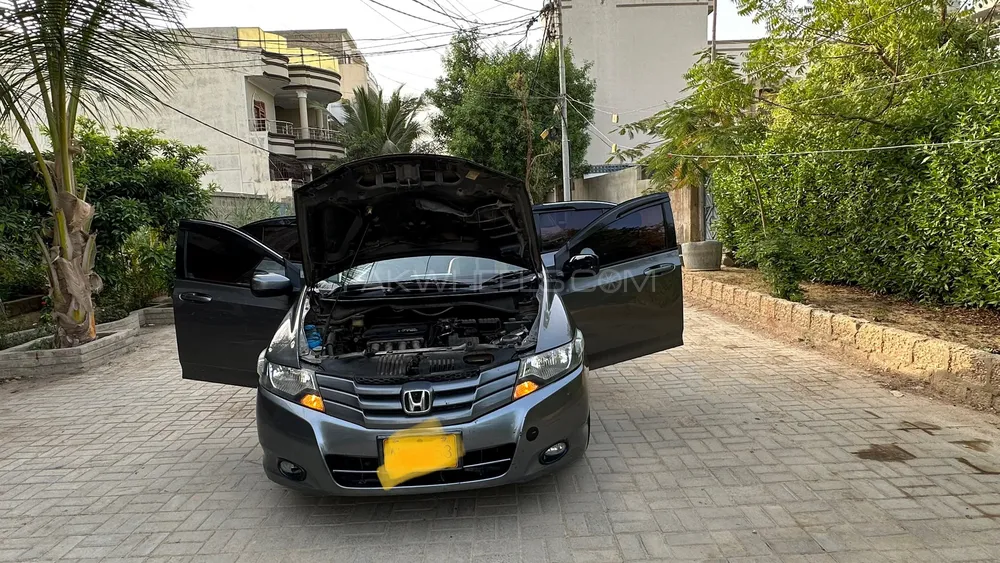 Honda City 2011 for Sale in Karachi Image-1