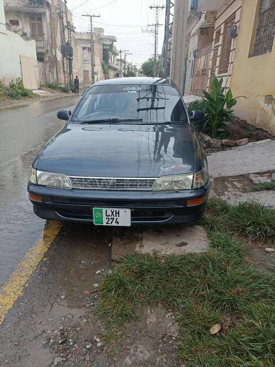Toyota Corolla 1998 for Sale in Peshawar Image-1