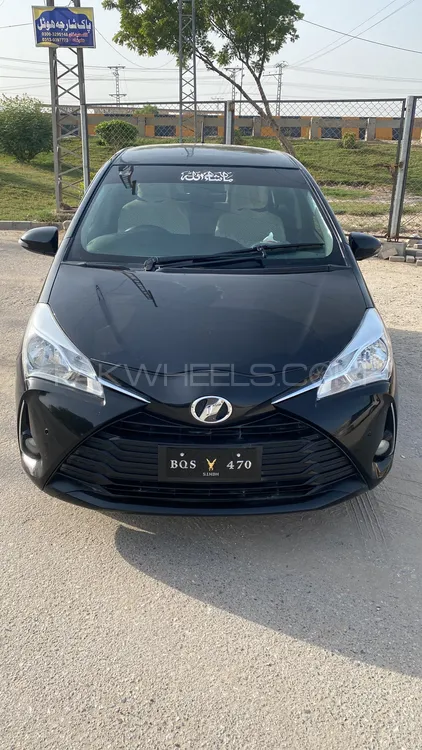 Toyota Vitz 2015 for Sale in Sukkur Image-1
