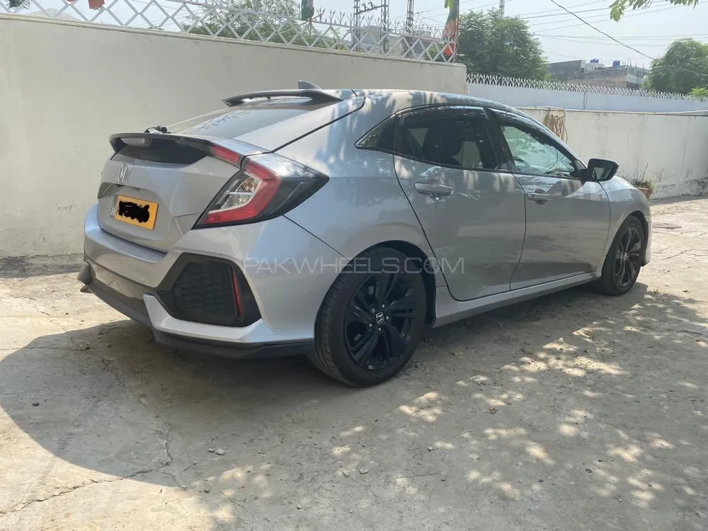 Honda Civic 2018 for Sale in Kashmir Image-1