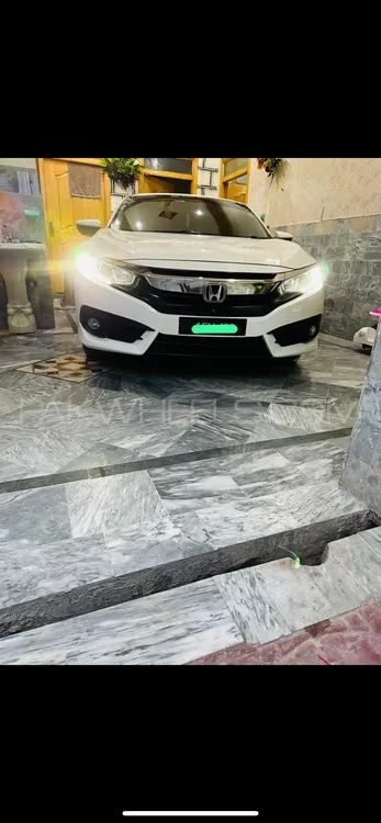 Honda Civic 2017 for Sale in Faisalabad Image-1