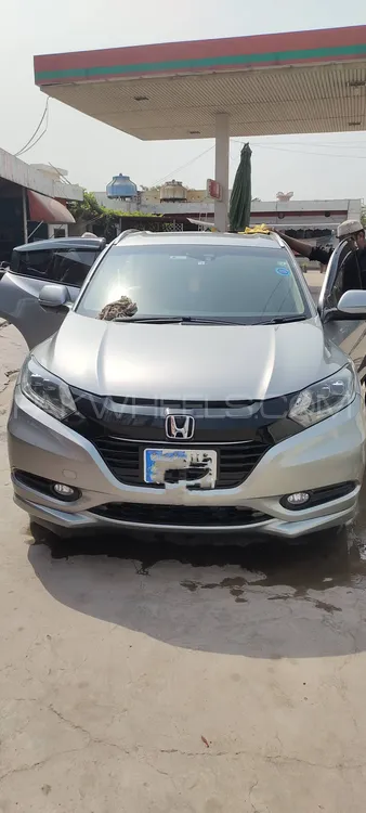 Honda Vezel 2016 for Sale in Peshawar Image-1