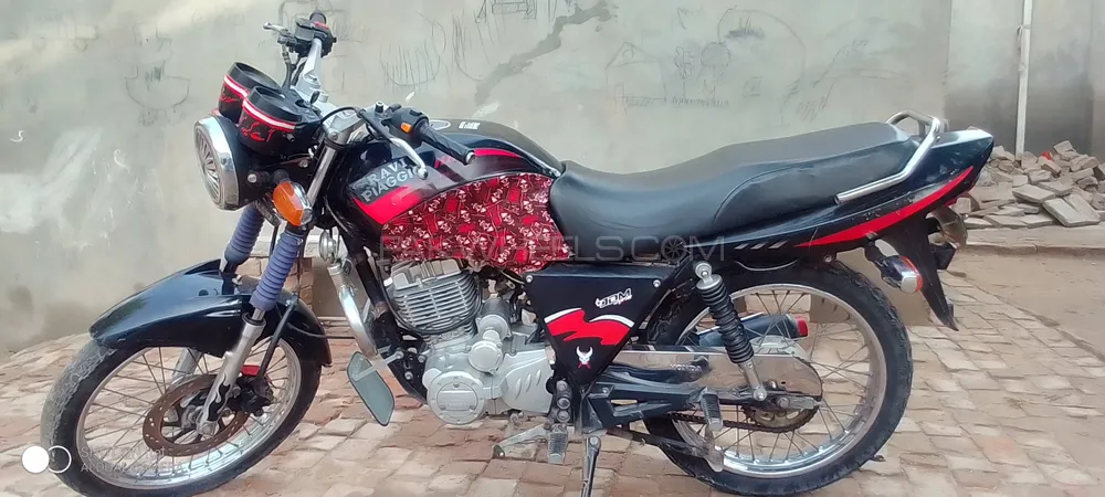 Used latest Vespa PIAGGIO 1979