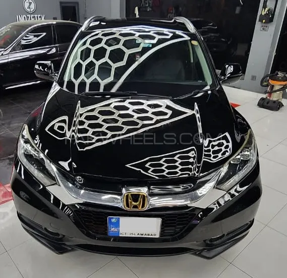 Honda Vezel 2014 for Sale in Lahore Image-1