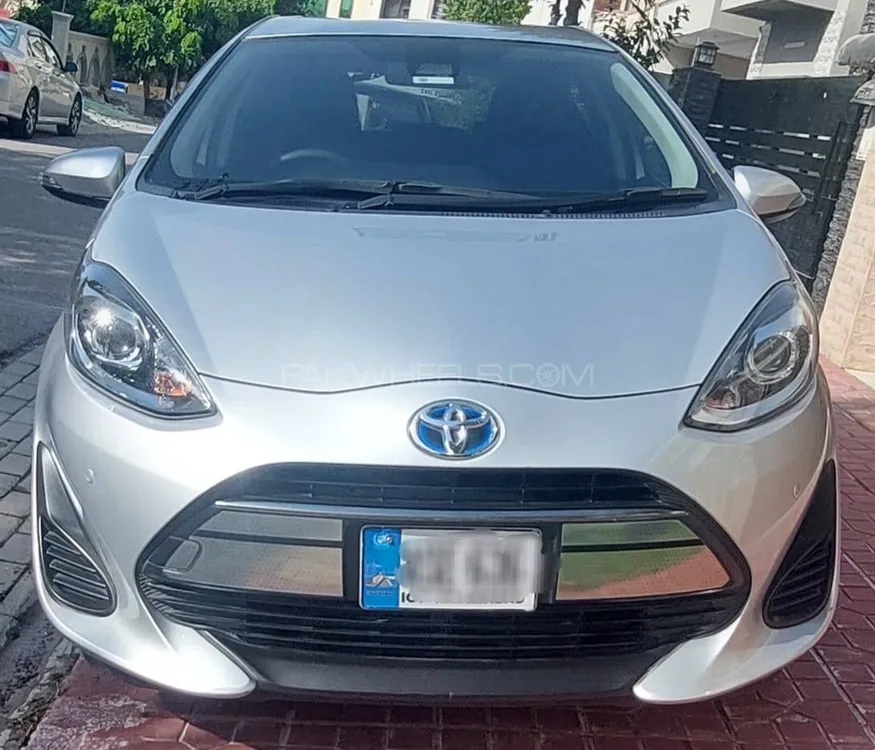 Toyota Aqua 2017 for Sale in Islamabad Image-1
