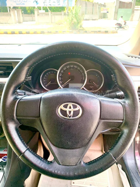 Toyota Corolla 2014 for Sale in Mandi bahauddin Image-1