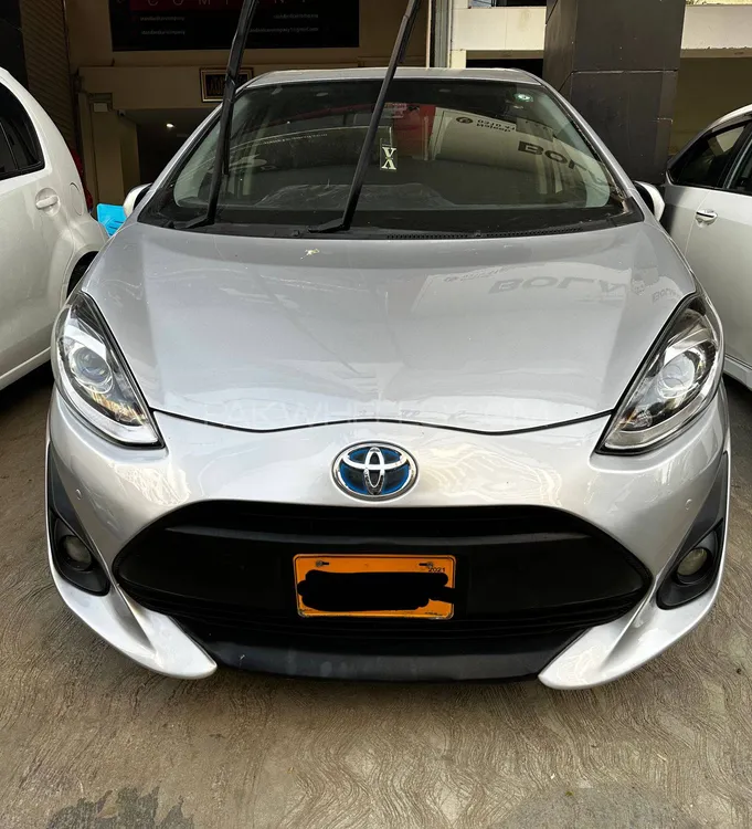 Toyota Aqua 2018 for Sale in Karachi Image-1
