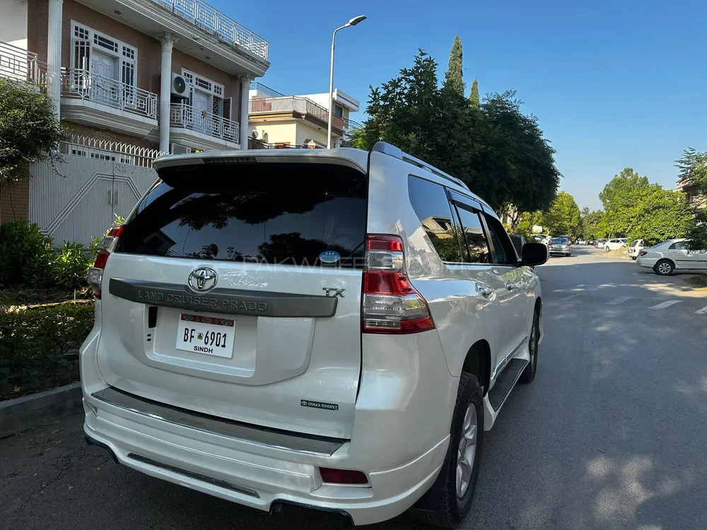 Toyota Prado 2011 for Sale in Islamabad Image-1