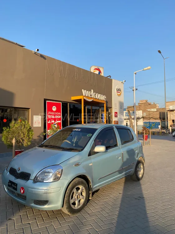 Toyota Vitz 2003 for Sale in Peshawar Image-1