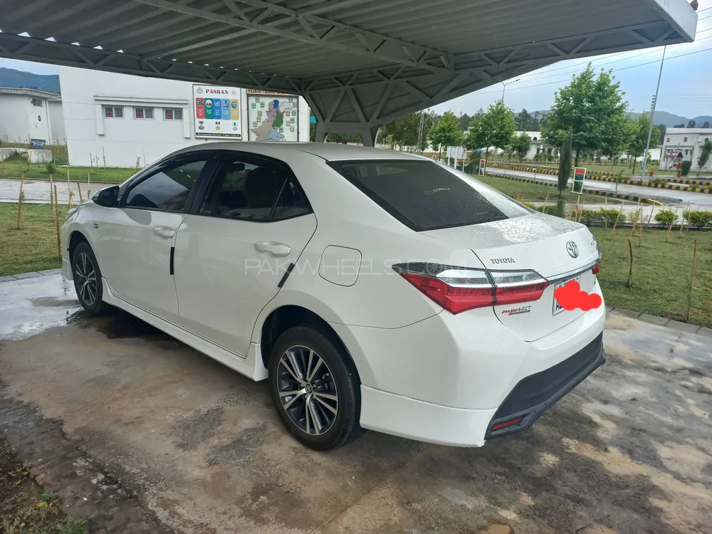 Toyota Corolla 2022 for Sale in Lahore Image-1
