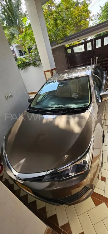 Toyota Corolla 2017 for Sale in Karachi Image-1