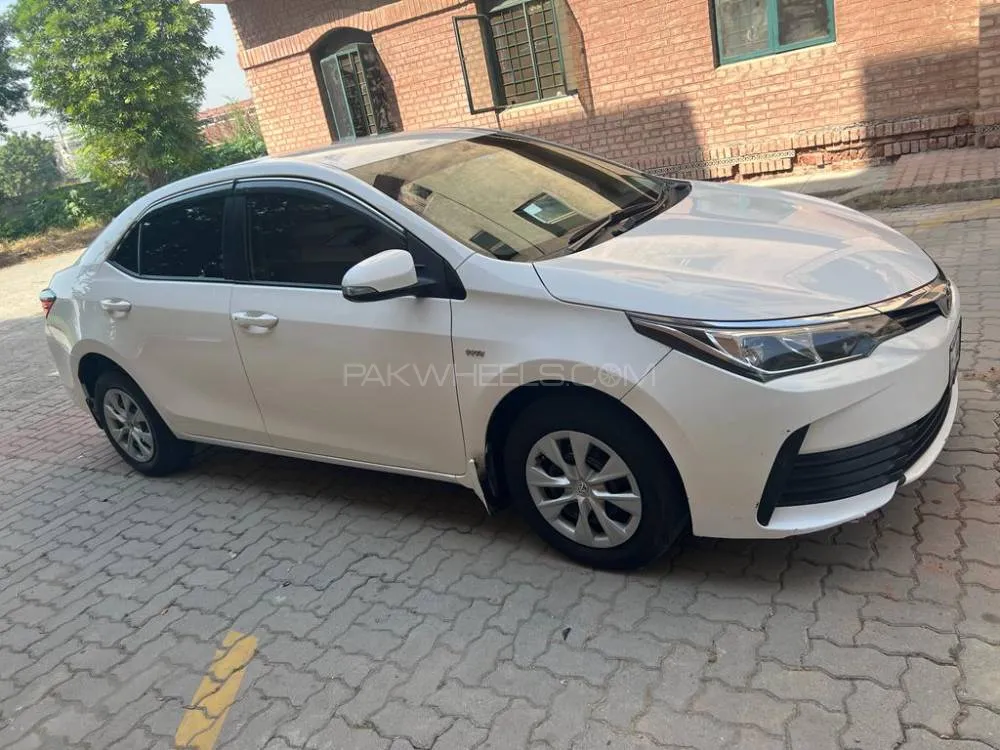 Toyota Corolla 2020 for Sale in Lahore Image-1