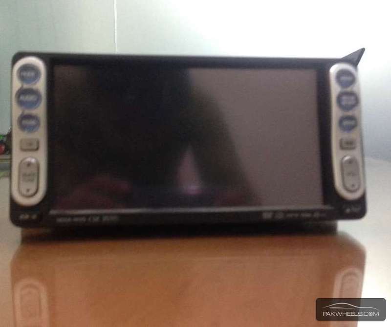 LCD for Toyota with DVD player Image-1