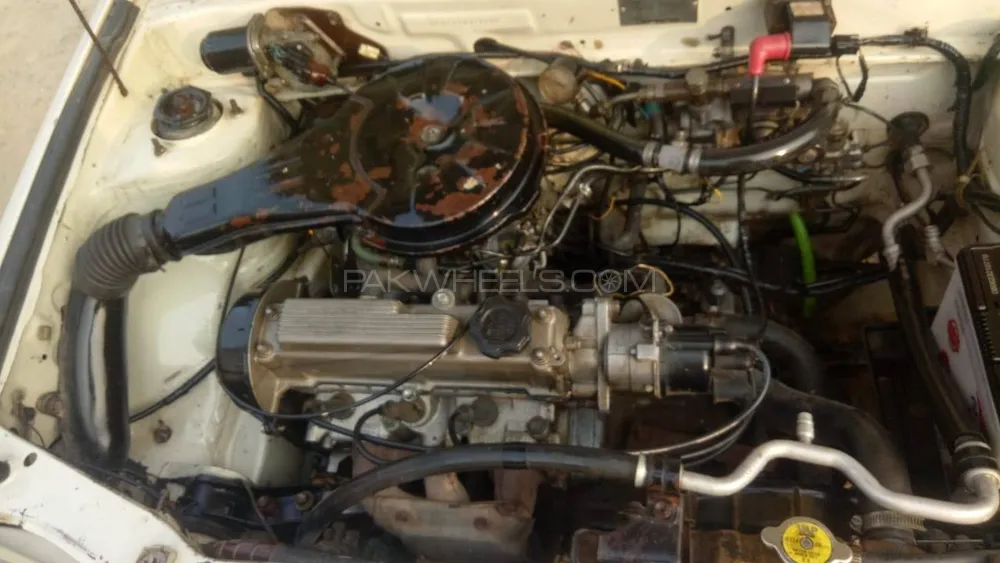 Suzuki Cultus 2005 for Sale in Peshawar Image-1