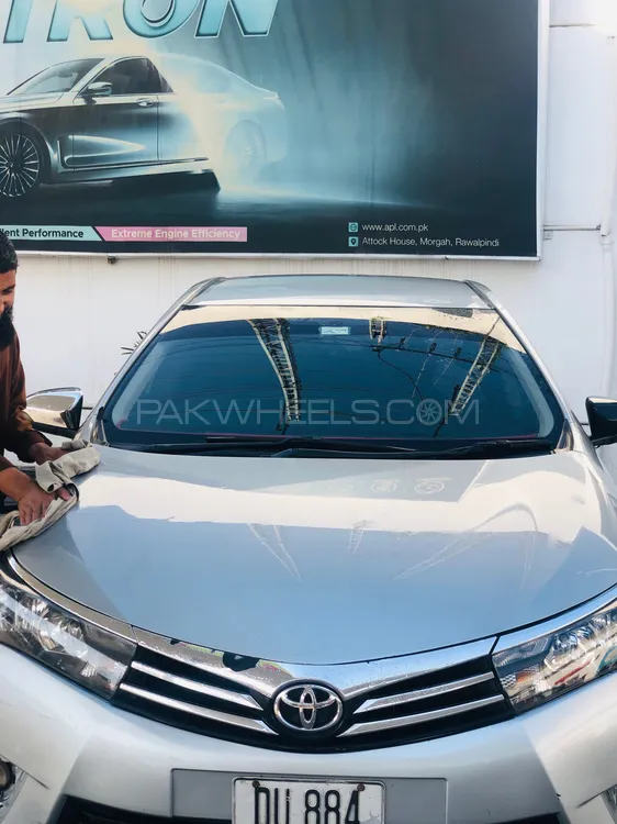Toyota Corolla 2015 for Sale in Islamabad Image-1