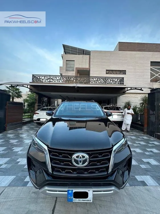ٹویوٹا فورچیونر 2021 for Sale in اسلام آباد Image-1