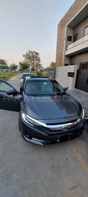 Honda Civic 2020 for Sale in Lahore Image-1