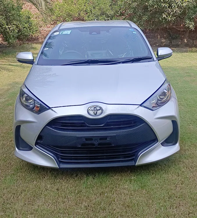 Toyota Yaris Hatchback 2021 for Sale in Multan Image-1