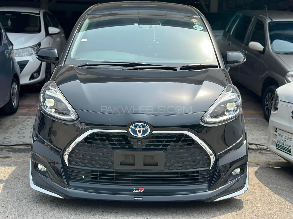 Toyota Sienta 2019 for Sale in Mardan Image-1