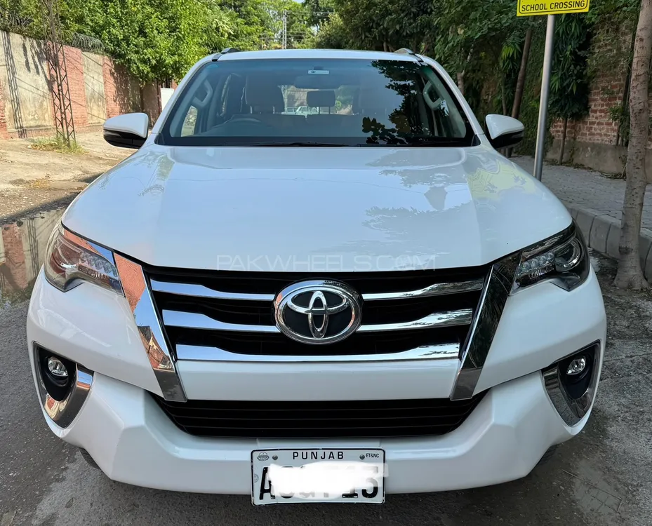 Toyota Fortuner 2021 for Sale in Lahore Image-1