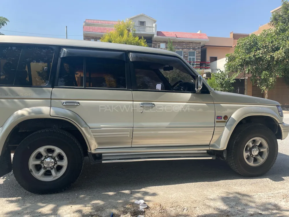 Mitsubishi Pajero 1995 for Sale in Mardan Image-1