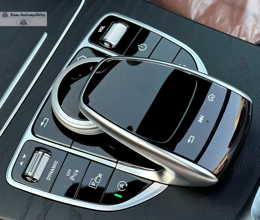 Mercedes Benz C Class Cabriolet 2021 for Sale in Karachi Mercedes Benz C Class Cabriolet 2021 for Sale in Karachi Image-9