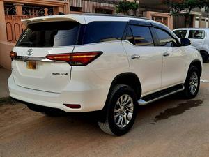 Fortuner sigma 2021
 original body
9000 km 
for more details please contact