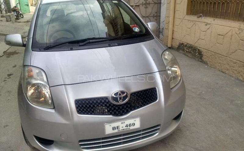 Toyota Yaris 2007 for Sale in Multan Image-1