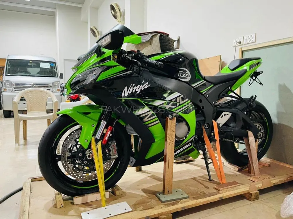 Used Kawasaki Ninja ZX 10R 2016 Bike for sale in Lahore 499843