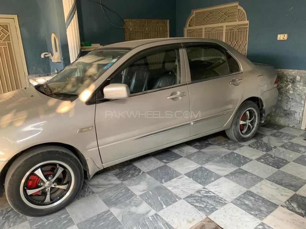 Mitsubishi Lancer 2004 for Sale in Lahore Image-1