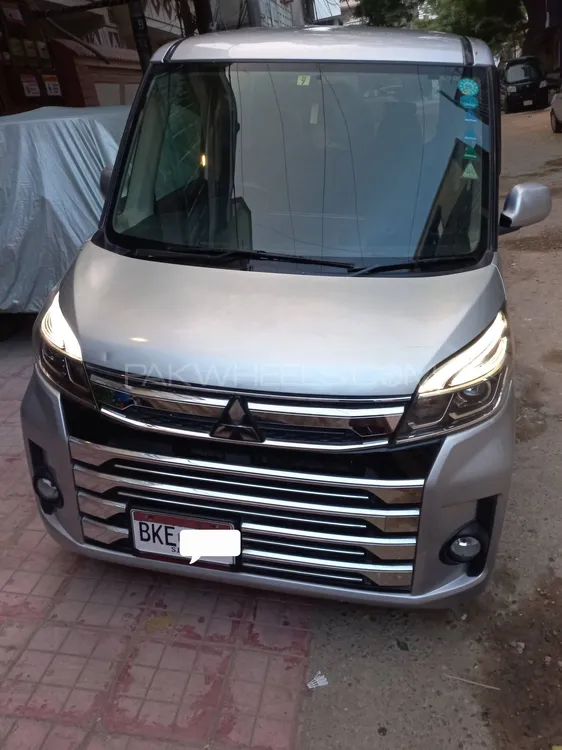 Mitsubishi EK Custom 2015 for Sale in Karachi Image-1