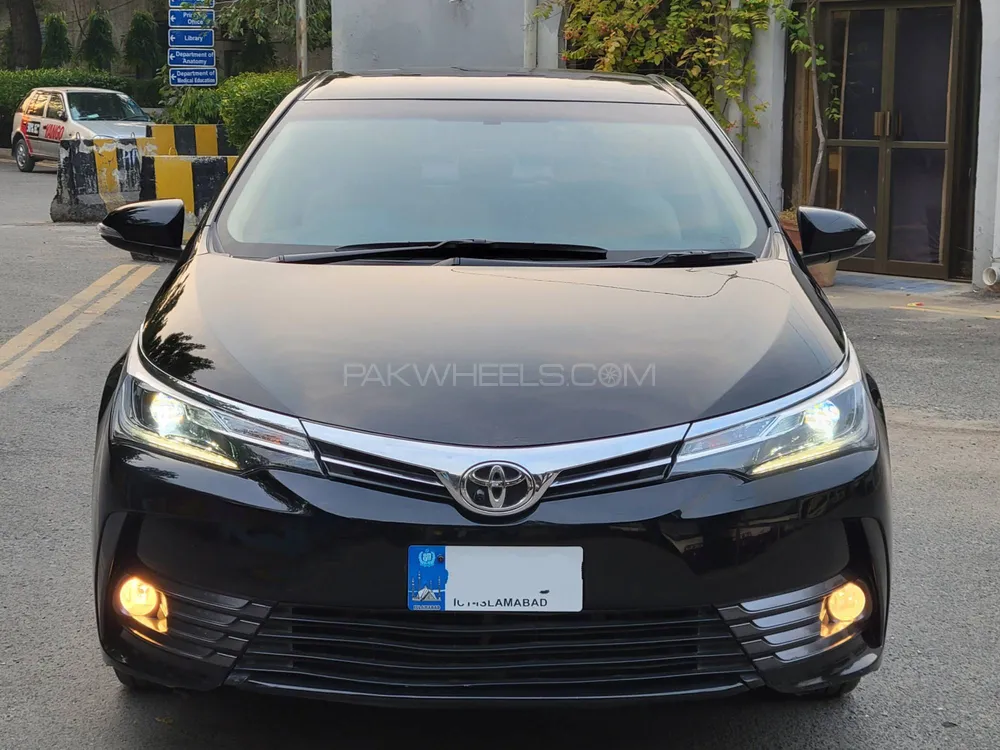 Toyota Corolla 2019 for Sale in Lahore Image-1