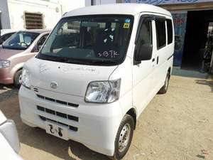 Slide_daihatsu-hijet-van-2011-9204190