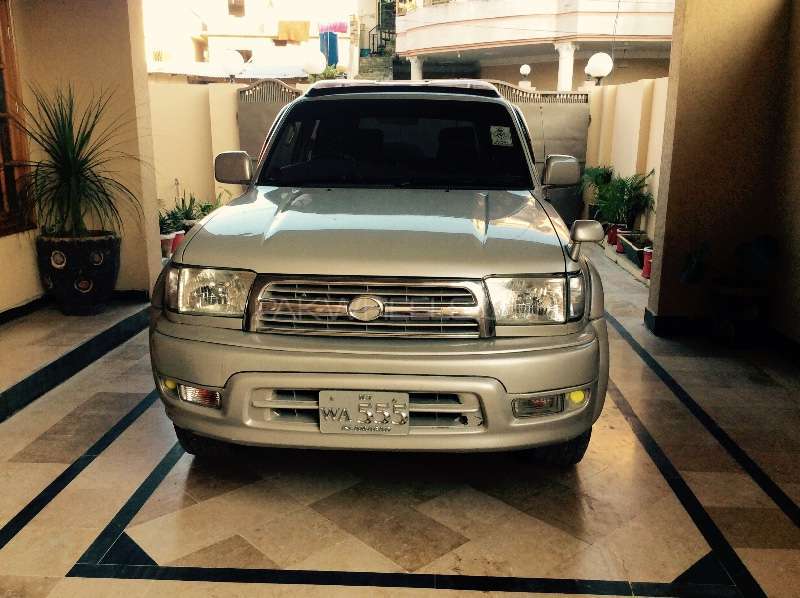 Toyota Surf 2000 for Sale in Abbottabad Image-1