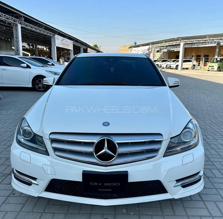 Mercedes Benz C Class 2011 for Sale in Peshawar Image-1
