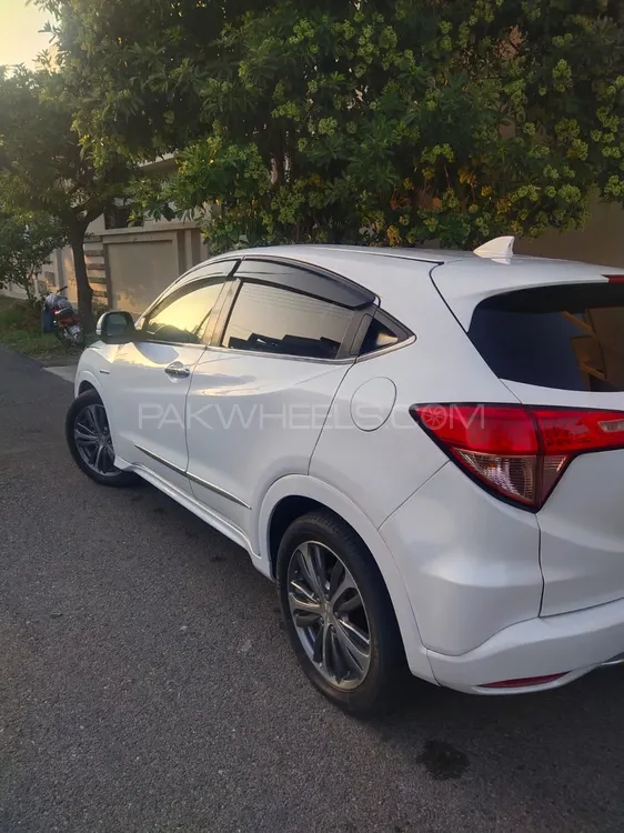 Honda Vezel 2015 for Sale in Gujranwala Image-1