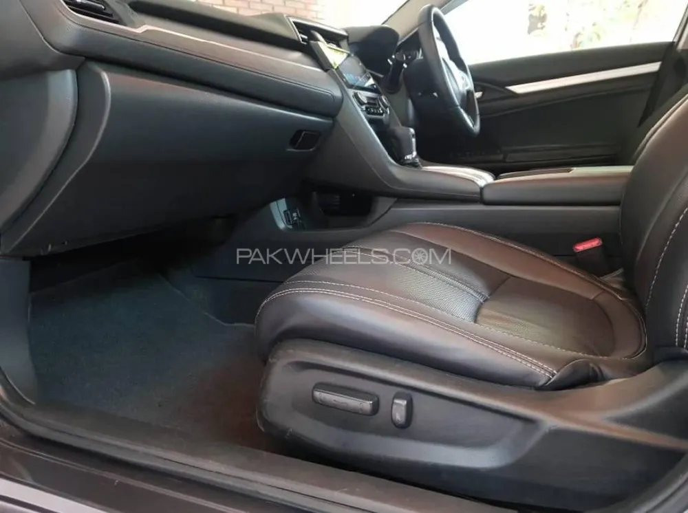Honda Civic 2018 for Sale in Islamabad Honda Civic 2018 for Sale in Islamabad Image-11
