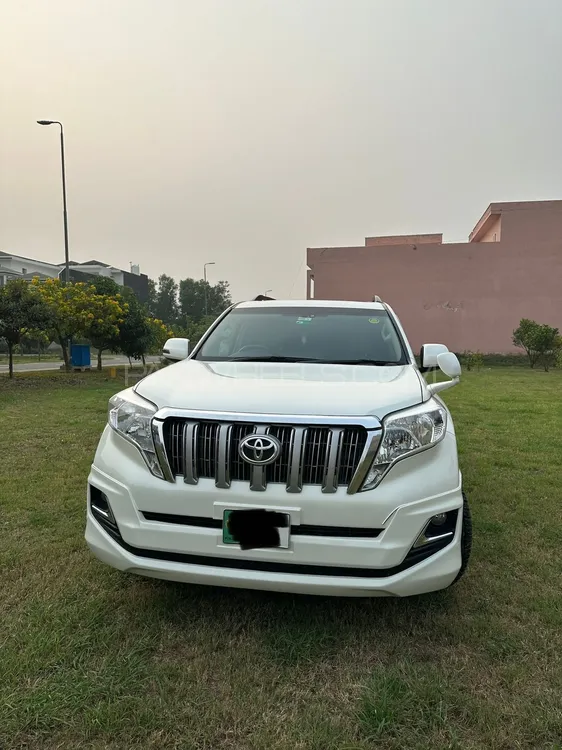 Toyota Prado 2010 for Sale in Lahore Image-1