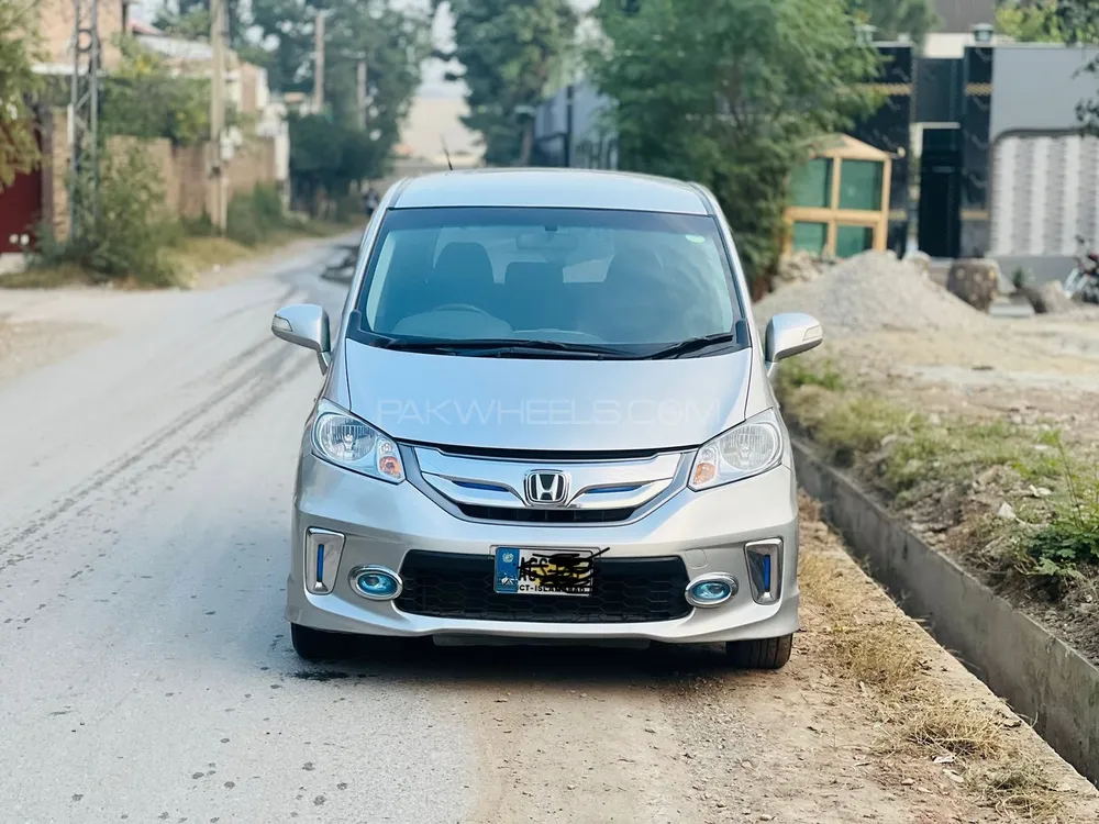 Honda Freed 2012 for Sale in Peshawar Image-1