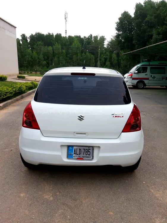 Suzuki Swift 2018 for Sale in Iskandarabad Image-1