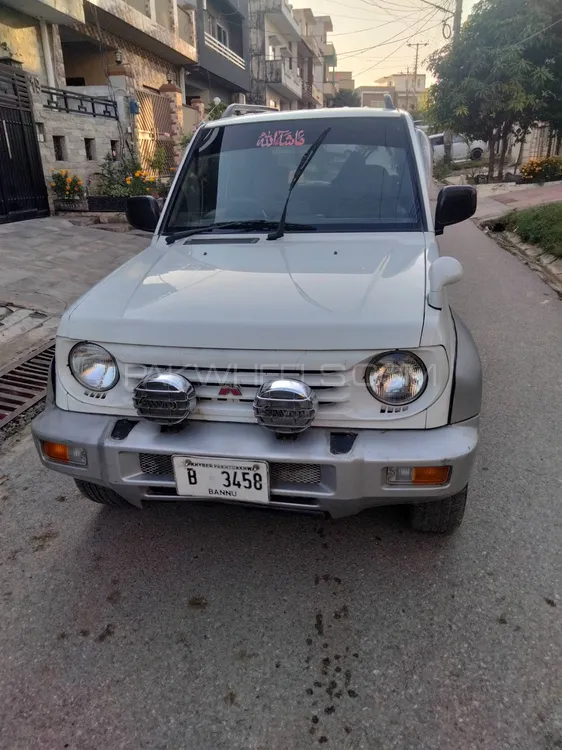 Mitsubishi Pajero Junior 2002 for Sale in Islamabad Image-1