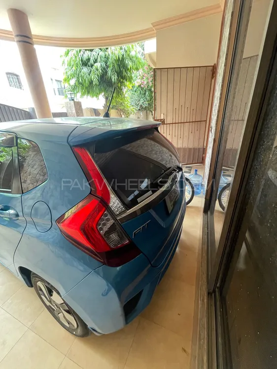 Honda Fit 2017 for Sale in Faisalabad Image-1