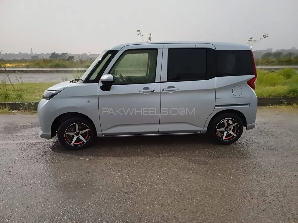 Toyota Roomy 2019 for Sale in Islamabad Image-1