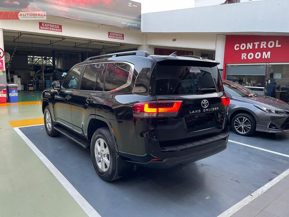 Make: Land Cruiser AX
Model: 2022
mileage: Zero meter 
unregistered

Cool box
Sunroof
7 seater 
Power seat

Calling and Visiting Hours

Monday to Saturday

11:00 AM to 7:00 PM