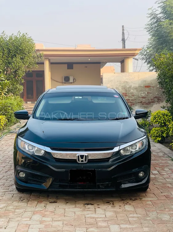 Honda Civic 2017 for Sale in Multan Image-1