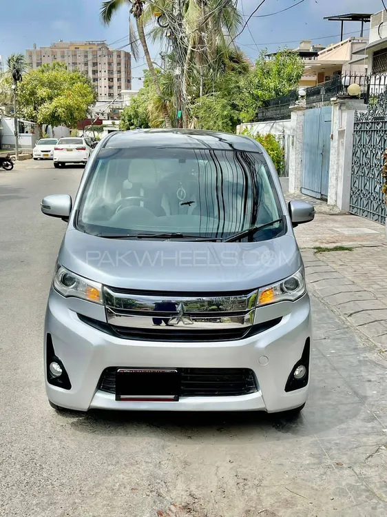 Mitsubishi EK Custom 2014 for Sale in Karachi Image-1